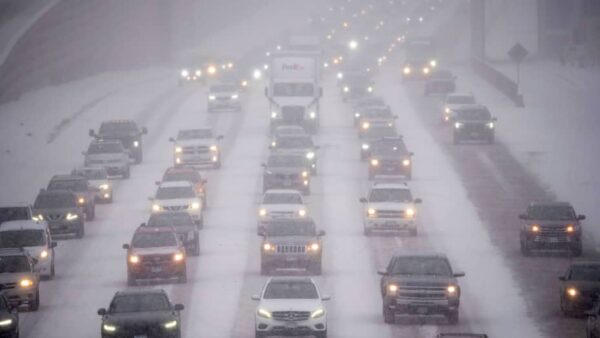 Heavy winter storm hits US: Over 1,400 flights cancelled