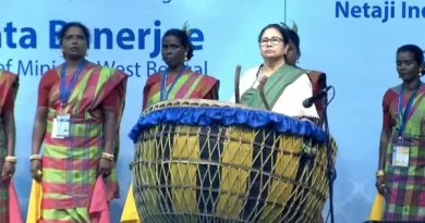 Mamata Banerjee Dances, Plays Drum In Tribal Welcome For President Murmu